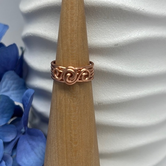 ARTISAN Copper Spiral Wire Wrap Ring - Picture 3 of 13